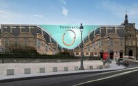 Tiffany habille le Louvre d'un trompe-l'œil artistique et publicitaire