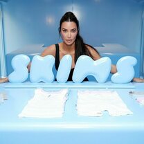 Skims di Kim Kardashian ora vale 4 miliardi di dollari dopo un nuovo round di finanziamento