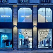 Bershka reabre su tienda de la parisina rue de Rivoli bajo su nuevo concepto
