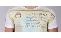 Hijo del narco Pablo Escobar crea polémica marca de camisetas sobre su padre