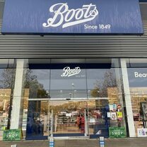 Walgreens contacts potential buyers for £7 billion Boots drugstore chain