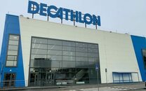 «Декатлон» нашел покупателей на часть магазинов в России