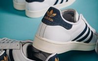 Adidas приостановит выкуп акций на 1 миллиард евро