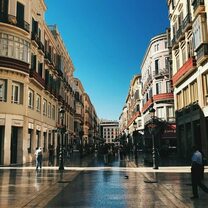La calle Larios de Málaga sube su apuesta por el lujo