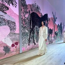Dior dá toque contemporâneo às deusas da antiguidade