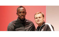 Bolt signs $10 million deal to stay with Puma