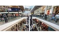UK retail sales growth eases unexpectedly in April