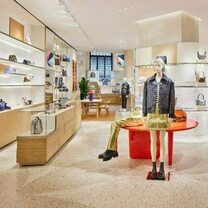 Louis Vuitton reabre su renovada tienda en Palma a las puertas de la Semana Santa